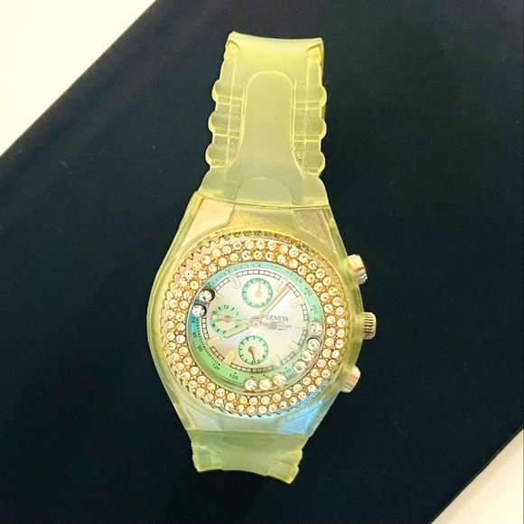 Geneva Quartz Japan Movement Wrist Watch Silver and Green Water Resist Jeweled main image 11